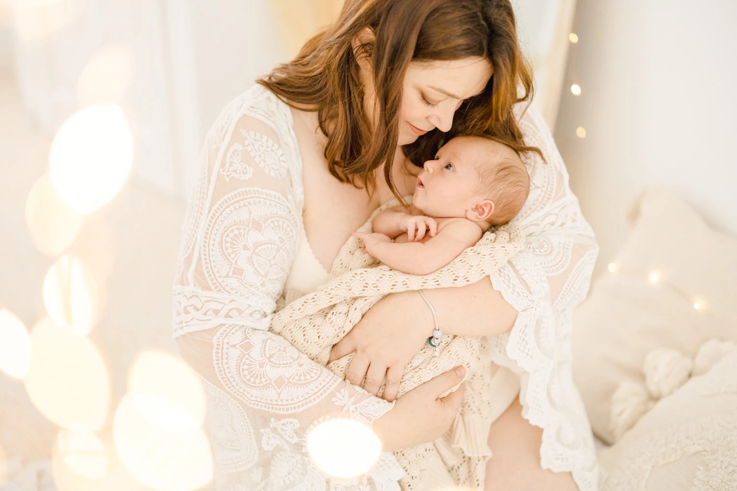 bonheur sourire enfant amour beige